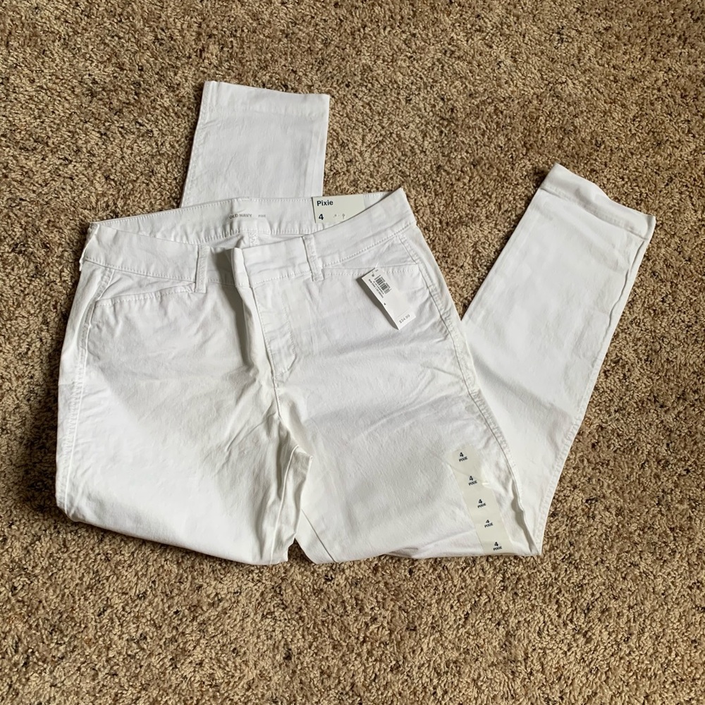 NWT white old navy pixie chino pants